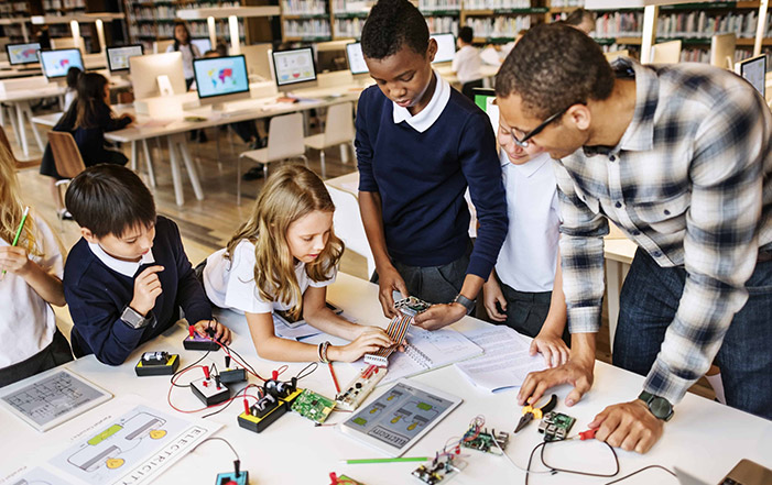 5 STEM Solutions That Will Transform the Future of Classroom Learning