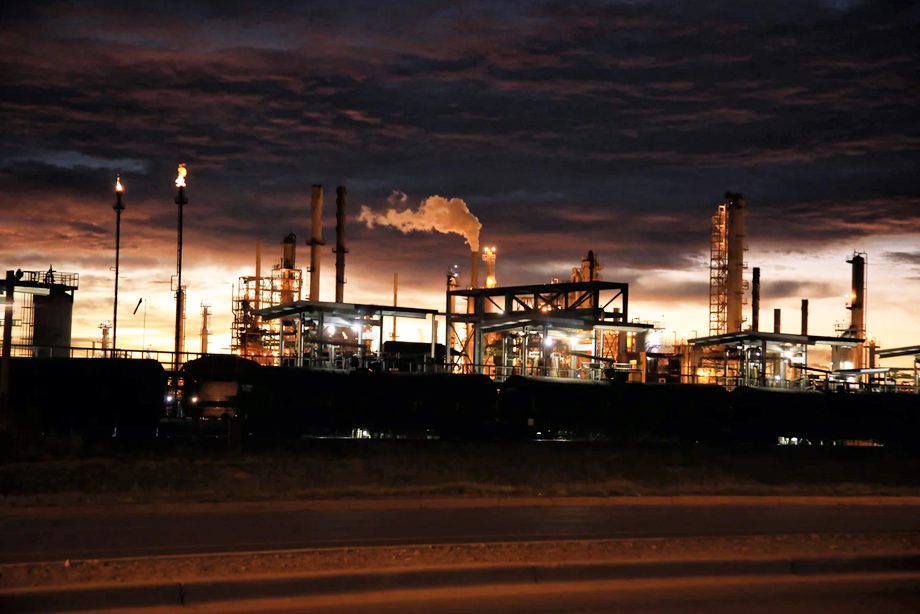 Industry 4.0: Transforming Manufacturing with Smart Technologies 1 Industry 4 1 1