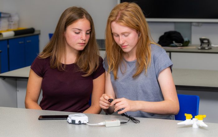 Secondary Science Students Stowe School 202 700x441 1