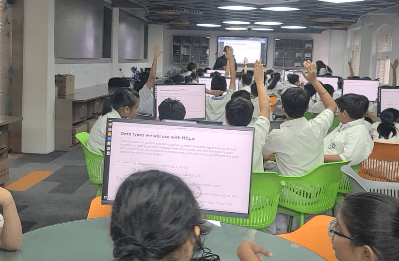 Revolutionizing Future Learning: The DPS Indirapuram Robotics & AI Lab 1 dps